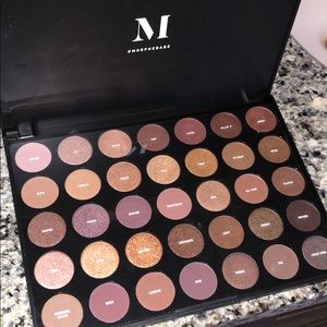 Morphe “Dope Taupe” Palette